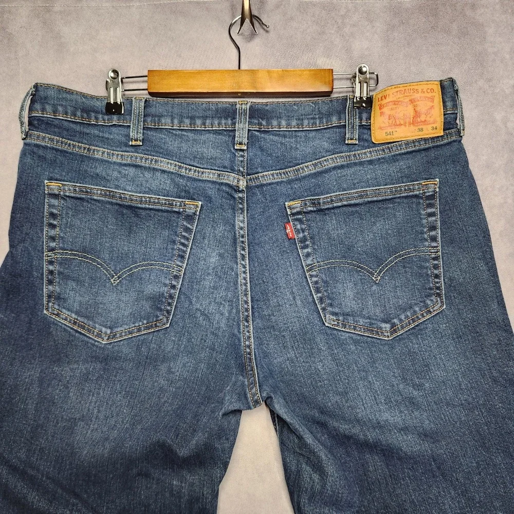 Levis 541 Athletic Taper Mens Dark Wash Blue Denim Jeans size 38x34